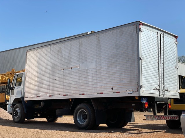 Transporte rodoviário de cargas: entenda os desafios desse modal de transporte